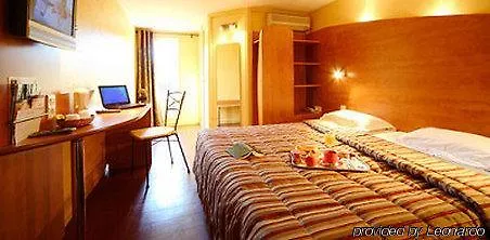 Brit Hotel Avignon Sud Le Calendal فرنسا
